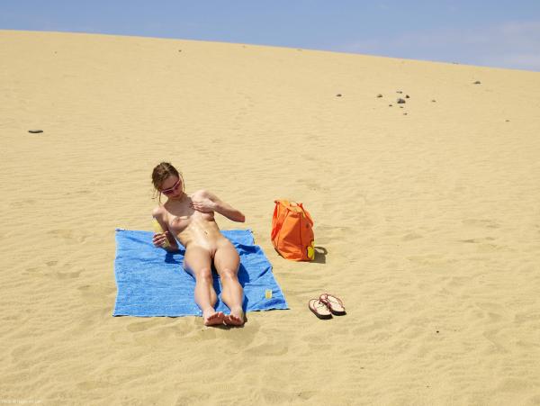 Resim # 1 galeriden Yanna sahilde