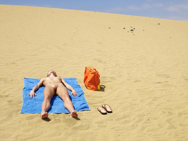 Resim # 7 galeriden Yanna sahilde